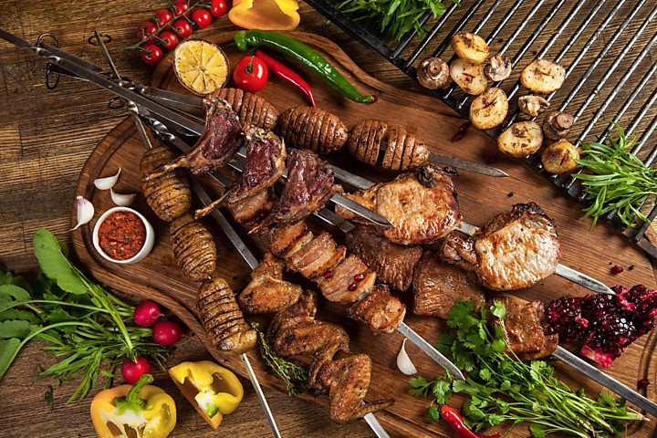 Доставка шашлыков из  кафе, доставка , едапиццы, РОЛЛЫ , СУШИ, шашлык.